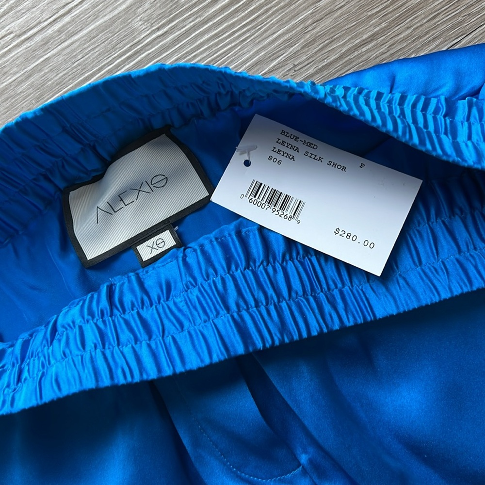 Alexis silk shorts - Picture 2 of 4